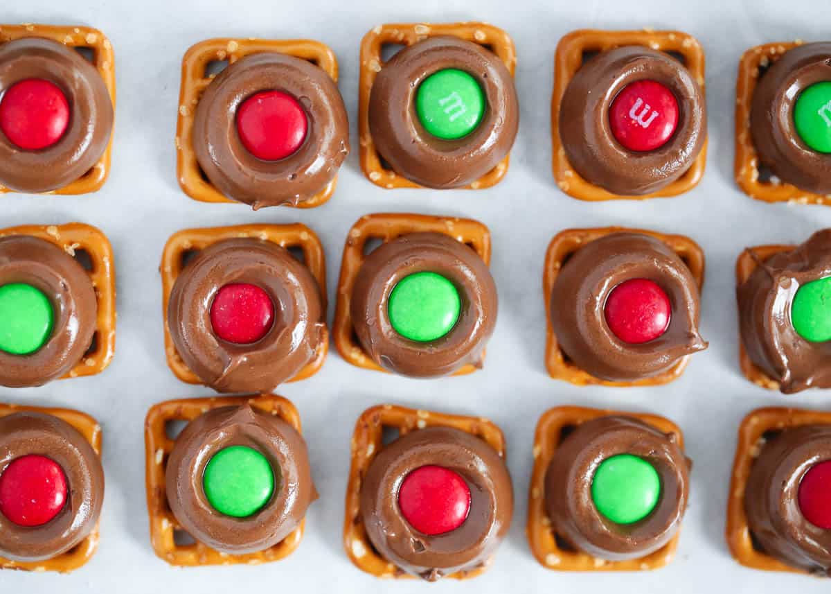 Easy 3-Ingredient Rolo Pretzels: Sweet & Salty Treat in Minutes